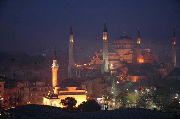 07-04-12-7-8Turkey,Istanbul 040.jpg
