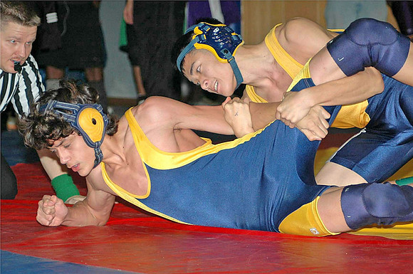 06-12-02WrestlingHome 294