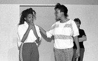 img042