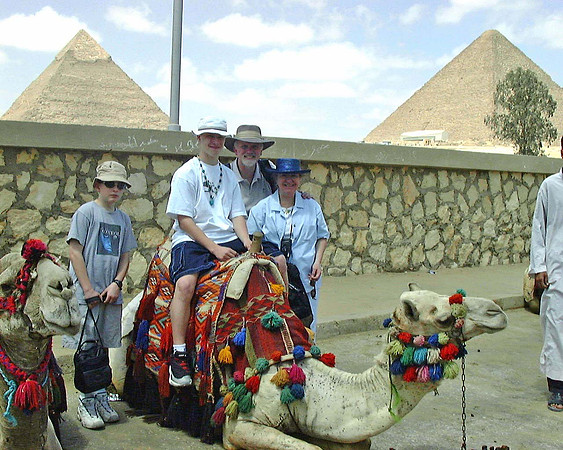 Egyptfamily and camels