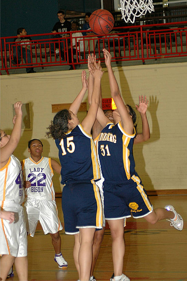 MHSgirlsBball 017