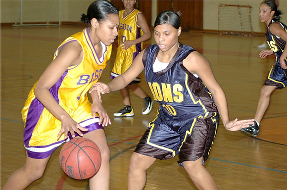 MHSgirlsBball 055