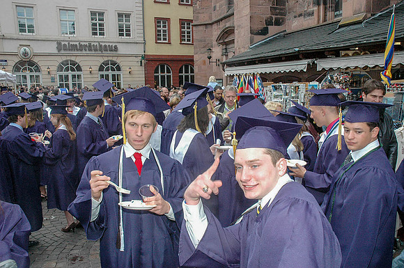 HHSBaccalaureate2006 158