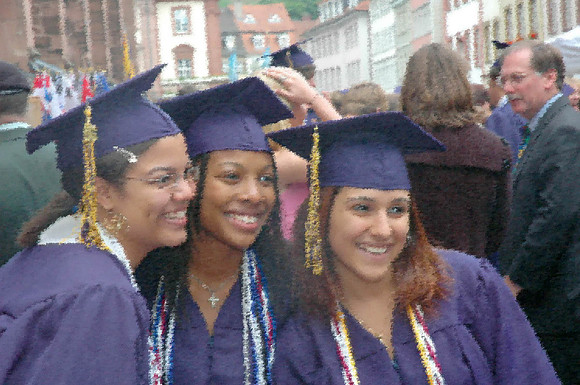 HHSBaccalaureate2006 230